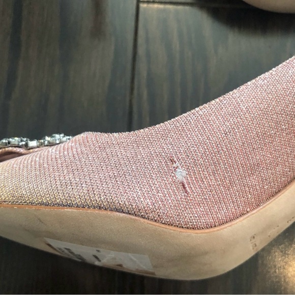 Manolo Blahnik Hangisi Heels 37.5 - Picture 6 of 8